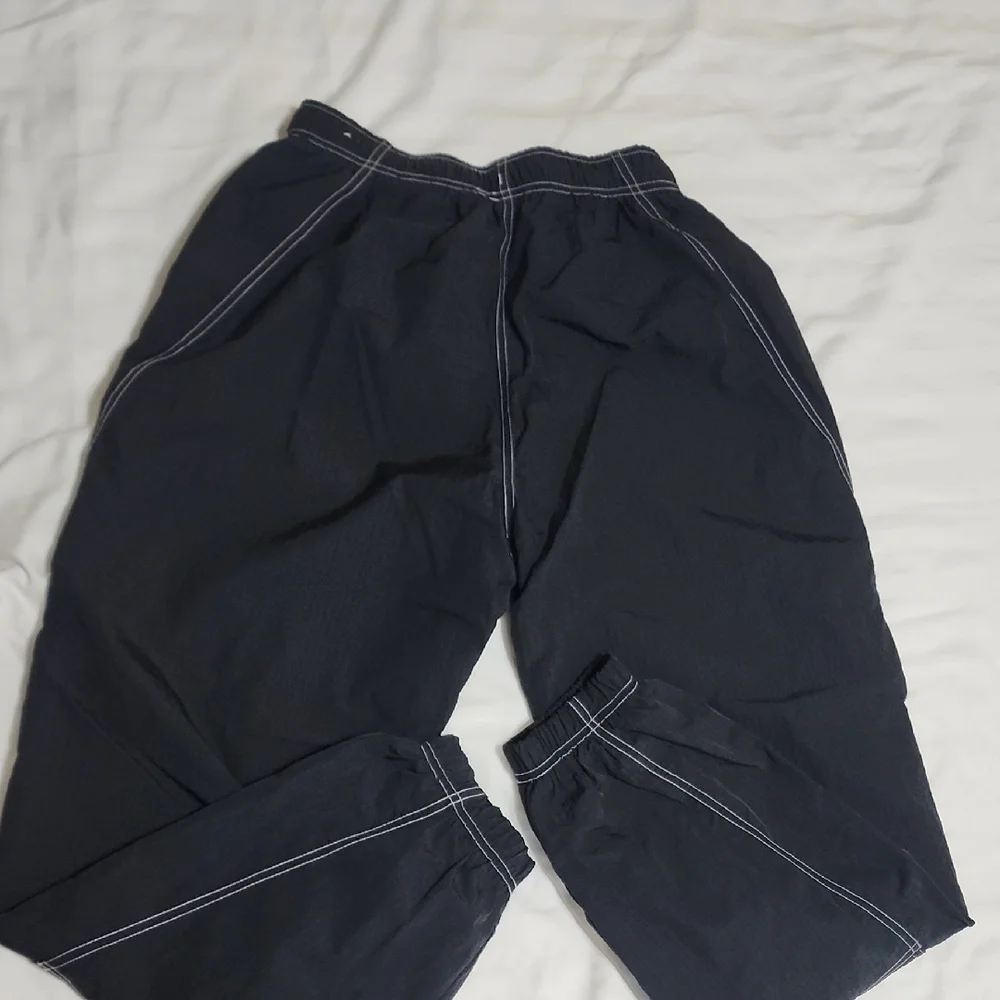 Nike Black Athletic Shorts - Picture 3 of 3